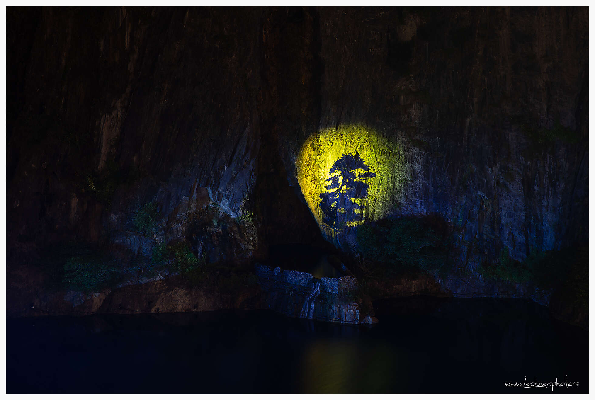 20201009 19 54 13  49A0730