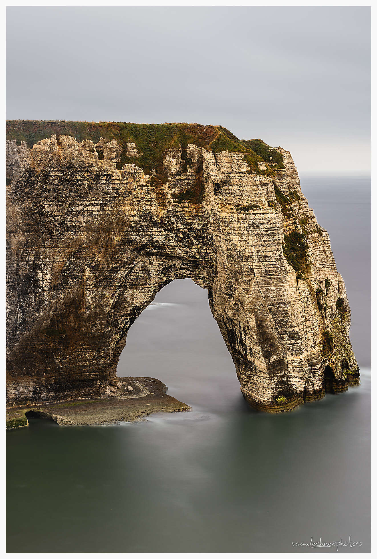 La Manneporte  on a grey morning