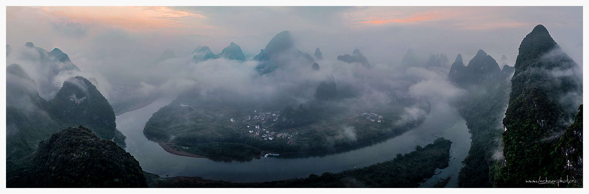 Xianggong Hill sunrise panorama